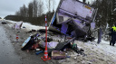 Лобовое столкновение двух грузовых автомобилей в Ивановской области. Один из водителей погиб (ФОТО 18+)