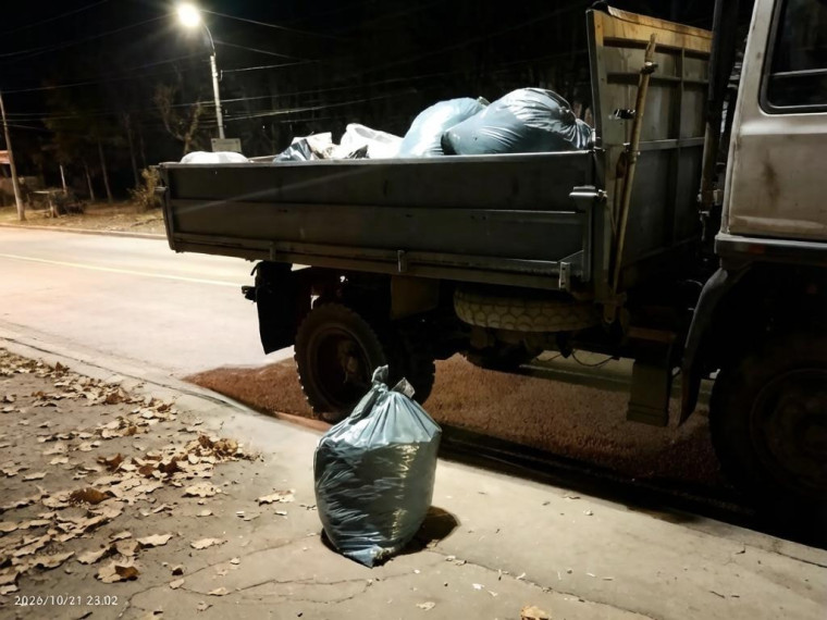 В Иванове ночью семь единиц техники убирали улицы и вывозили мусор
