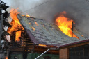 Почему мужчина погиб при возгорании частного дома в Комсомольском районе