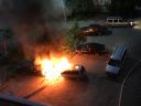 2 автомобиля выгорели ночью в Иванове