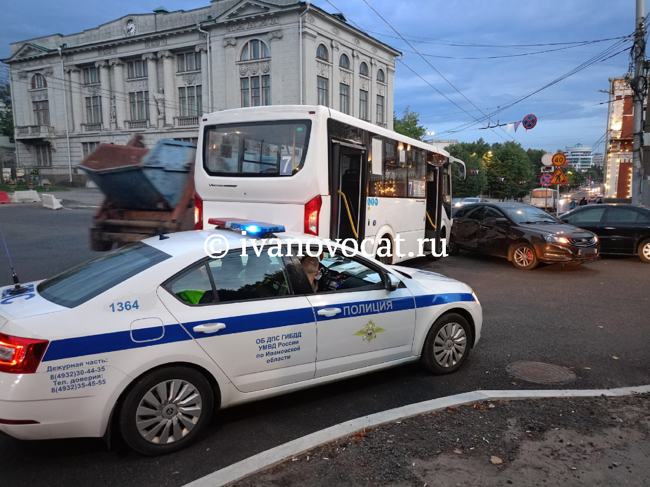 В Иванове зарегистрировано ДТП с автобусом, в салоне которого находились 15  пассажиров (ФОТО) | 23.08.2023 | Новости Иваново - БезФормата