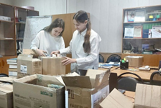 Из Ивановской области запорожским школьникам доставили первые посылки с русской классической литературой (ФОТО)