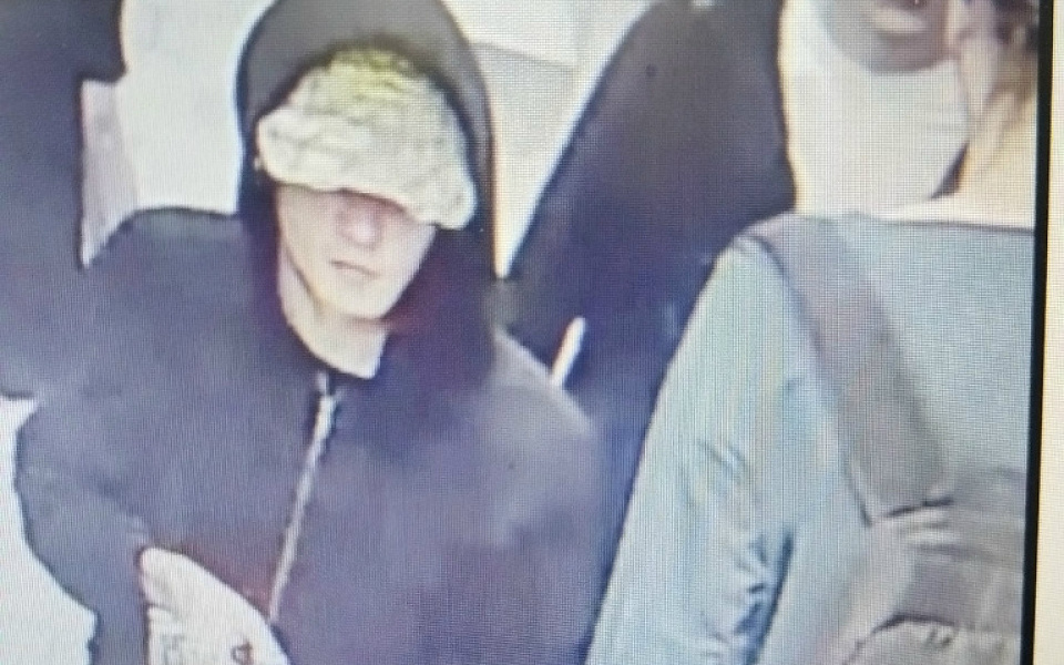В Ивановской области разыскиваются подозреваемые в краже денег с чужой банковской карты
