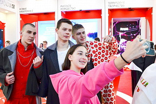 Ивановская молодежь презентовала свои проекты на Форуме национальных достижений в рамках выставки «Россия» (ФОТО)