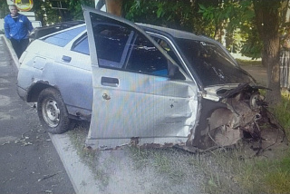 В Иванове подростки попали на автомобиле в разрушительное для легковушки ДТП (ФОТО)