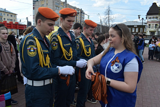 Акция «Георгиевская ленточка» в Иванове (ФОТО)