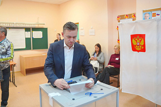 Губернатор Ивановской области проголосовал на выборах депутатов Государственной Думы России девятого созыва