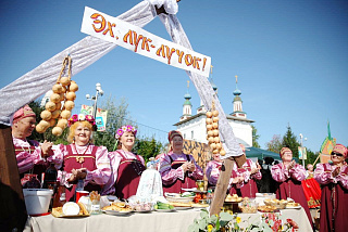 Гастрономический фестиваль с луковыми конкурсами пройдет в конце августа в Лухе (ФОТО)