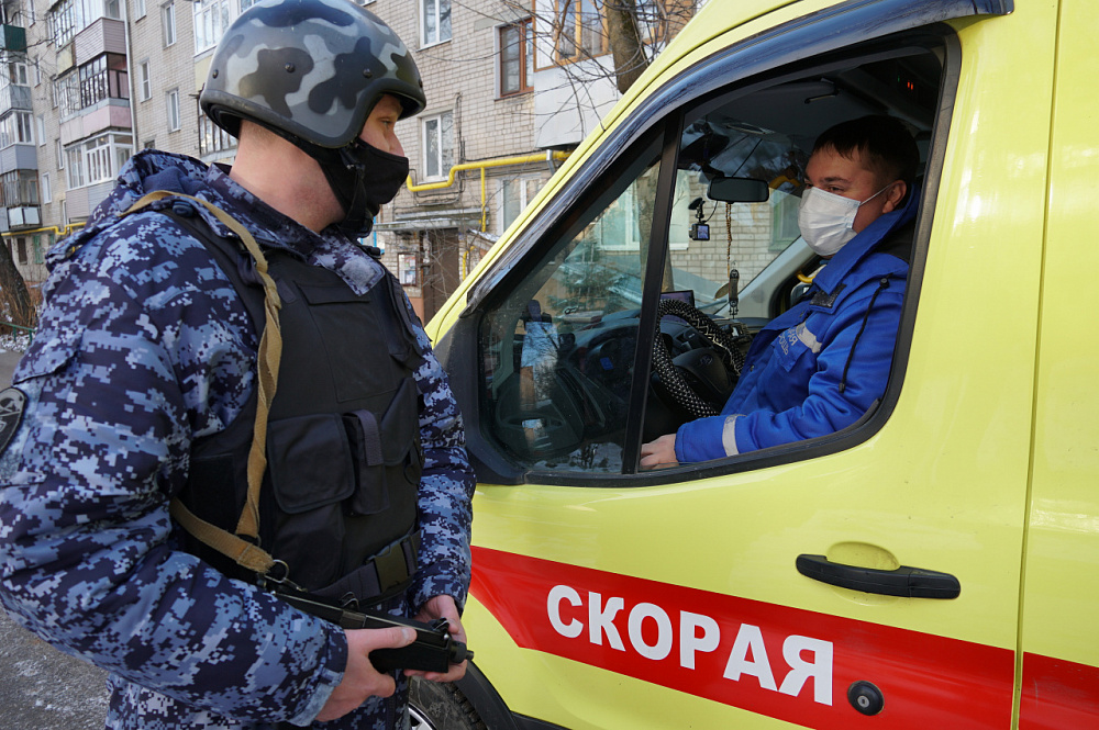 В Иванове Росгвардия взяла под охрану бригады скорой помощи