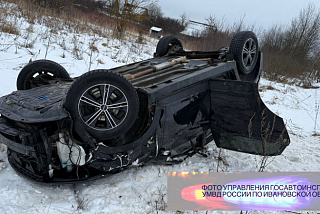 ДТП в Ивановской области: автомобиль опрокинулся в кювет (ФОТО)