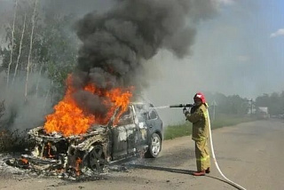 В Тейкове вспыхнул автомобиль