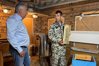 Фермер в Тейковском районе производит восемь видов меда и другую продукцию, используя средства господдержки (ФОТО)