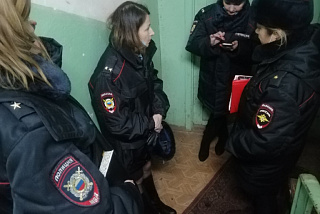 14-летняя девочка погибла при падении с 14-этажного дома (ФОТО)