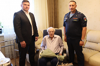 101 год исполнился ивановцу Владимиру Васильевичу Коробочкину   