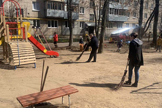 Около 300 жителей Иванова вышли на уборки улиц (ФОТО)