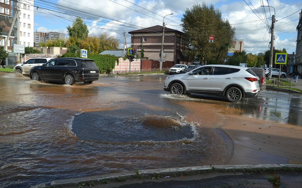 В Иванове для выявления места повреждения проведено поэтапное отключение участков водопровода