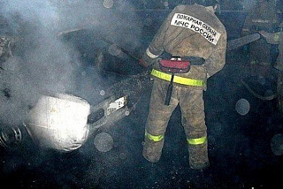 В Ивановской области тушили горящий автомобиль