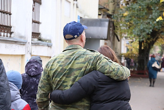 Первую группу мобилизованных проводили в Иванове (ФОТО)