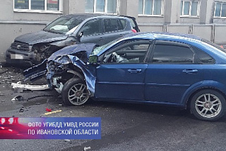 Нетрезвый автомобилист инициировал в Иванове сложное ДТП (ФОТО)