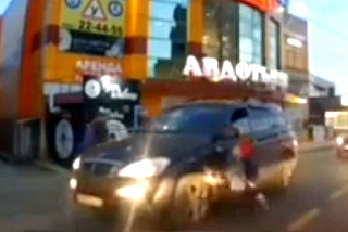 Момент наезда на ребенка в Авдотьино попал на видео (ВИДЕО)