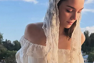 Фигуристка Евгения Медведева провела девичник в Плесе