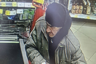 Разыскивается подозреваемый в совершении кражи из магазина в Иванове   